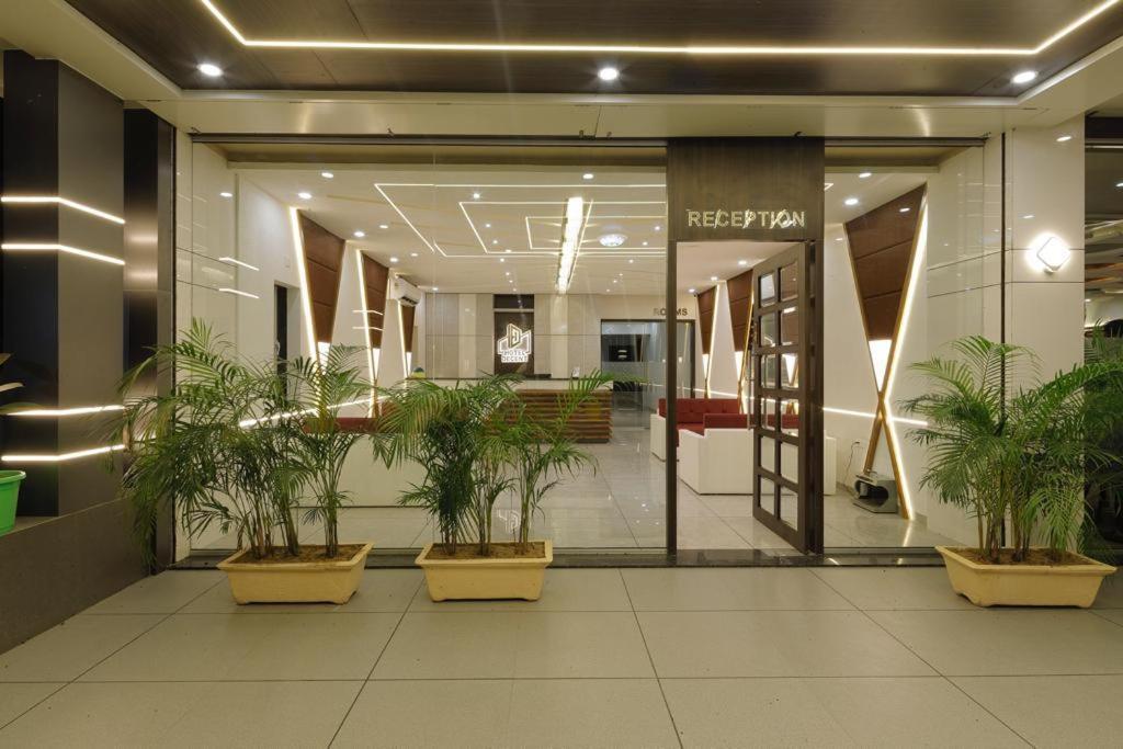Hotel Decent Unjha Kültér fotó