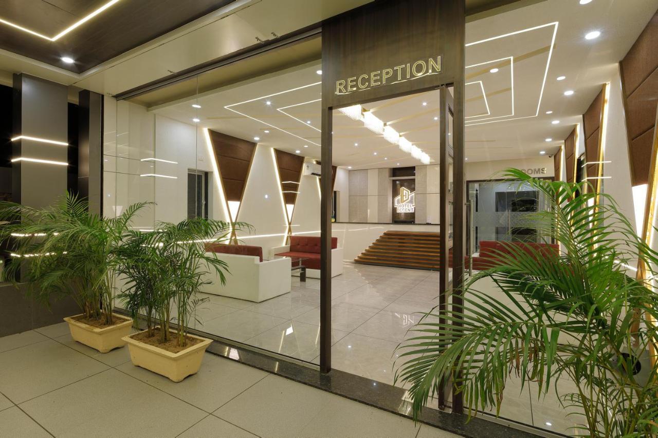 Hotel Decent Unjha Kültér fotó